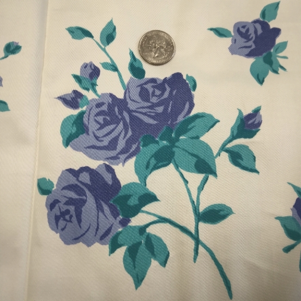 FABRIC Periwinkle Blue Roses On White, 100% Cotton, Made In Japan